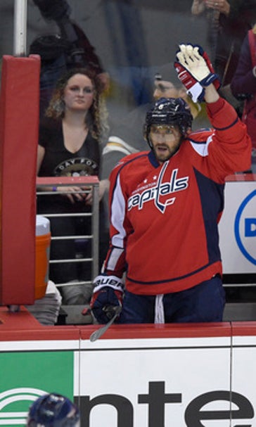 Ovechkin scores twice, passes 1,000 points as Caps beat Pens (Jan 11, 2017)